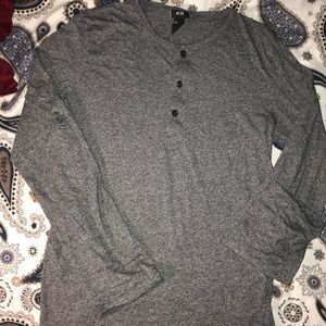 H & M Men’s shirt 🕶